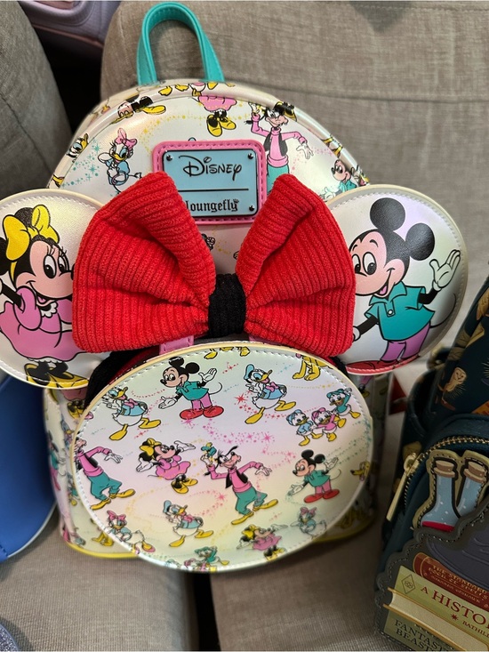 Loungefly Handbags - NWT Disney Loungefly Vintage Mickey & Minnie Mini Backpack with Red Bow